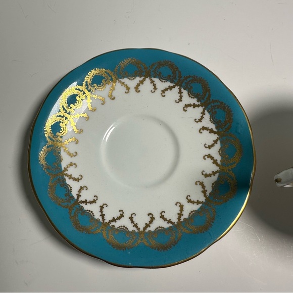 Aynsley Elegant Teacup and Saucer Set with Gold Accents - Picture 3 of 7